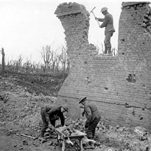 British soldiers at work, Western Front, France, WW1