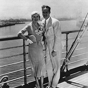 Carole Lombard & William Powell sailing to Honolulu