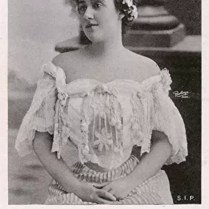 French Opera Star - Marguerite Merentie, Soprano