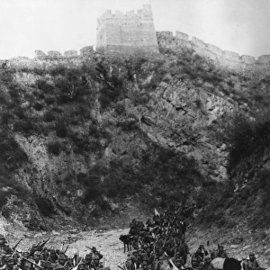Japanese troops near Great Wall