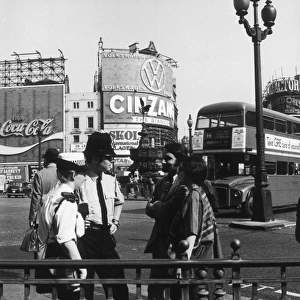 Met Police officers at Piccadilly Circus, London
