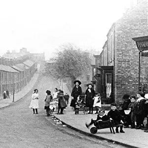New Shildon Hillyard Terrace early 1900s
