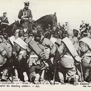 Nicolas II and Kneeling troops - WWI