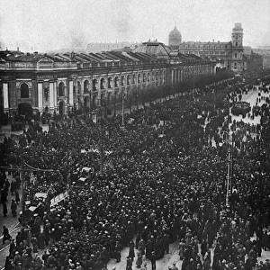 People in Nevski Prospekt, Petrograd, Russia