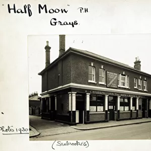 Photograph of Half Moon PH, Grays, Essex