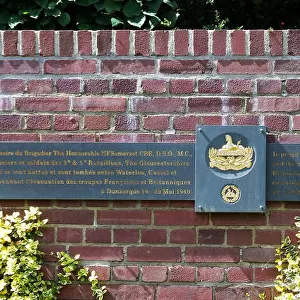 Plaque to Brig Somerset & 2nd & 5th Glos, 1940, CWGC Cassel