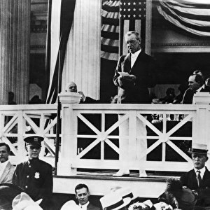 President Woodrow Wilson giving a campaign speech
