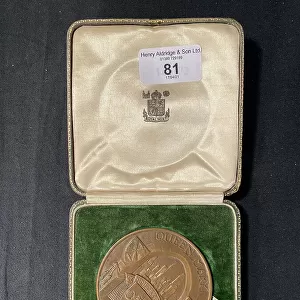 Royal Mint RMS Queen Mary commemorative bronze medal