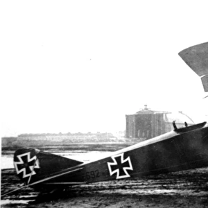 Rumpler CIV (side view, on the ground)