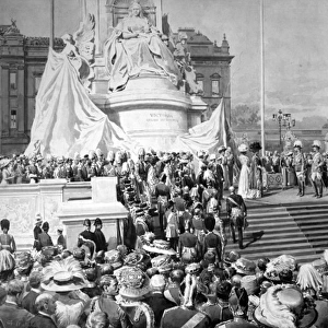 Unveiling of the Queen Victoria Memorial, London
