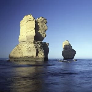 Sandstone formation - From the Twelve Apostles, Port Campbell Na