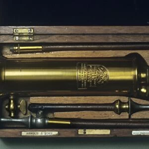 Enema syringe, circa 1860 C018 / 0366