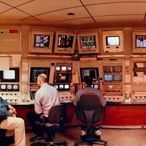 Physicists in SLAC control room