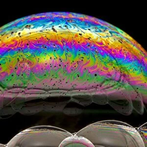 Soap bubble iridescence C017 / 8525