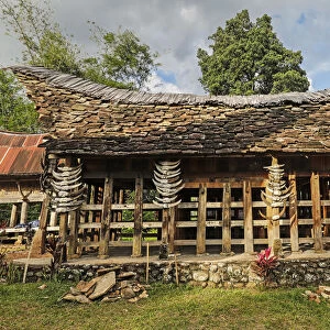 The 700 year old Papa Batu, the only stone roofed tongkonan house in Toraja, south west of Rantepao, Tummake, Toraja, South Sulawesi, Indonesia, Southeast Asia, Asia