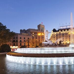 Fuente de Neptuno fountain, Plaza de Canovas del Castillo, Palace Hotel, Madrid, Spain