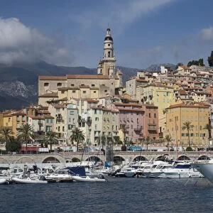 Menton Old Town and Marina, Alpes Maritime, Cote d Azur, France, Mediterranean, Europe