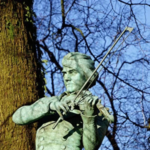 Ole Bulls Statue Man Playing Violin, Bergen, Norway, Scandinavia, Europe