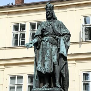 Charles IV statue