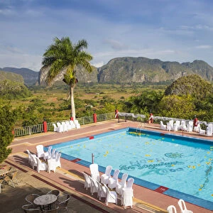 Cuba, Pinar del Raio Province, Vinales, View over Hotel Horizontes Los Jazmines swimming