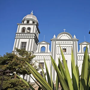 Honduras, Tegucigalpa, Suyapa, Basilica de Suyapa