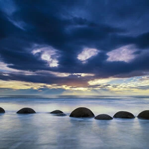Moeraki Boulders at Sunrise, Otago Coast, New Zealand