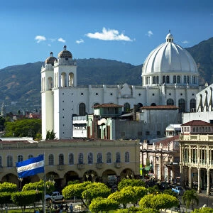 San Salvador, El Salvador, Plaza Libertad, Metropolitan Cathedral Of The Holy Savior