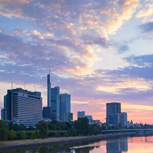 Skyline and River Main at dawn, Frankfurt, Hesse, Germany