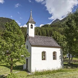 Small chapel near St. Jakob in Ahrntal, South Tyrol, Italy