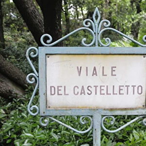 Italy, Friuli Venezia Giulia, Trieste, Miramare Castle, castle park sign