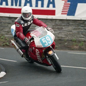Hugh Reynolds (Honda) 1998 Junior TT