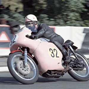 John Simmonds (Norton) 1966 Senior TT