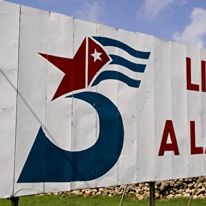 Billboard saying Libertad a la Verdad which means Freedom to the Truth in Havana