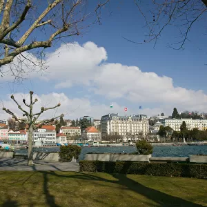 SWITZERLAND-(Vaud)-LAUSANNE (OUCHY): View of the town of OUCHY Shore of Lake Geneva