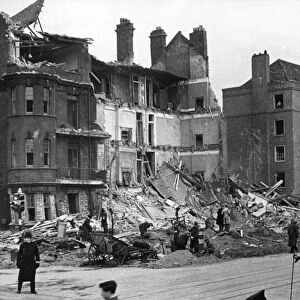 Blitz in London -- Kennington Park Road, WW2