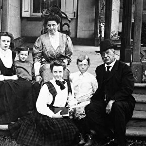 Grover Cleveland photographed at Princeton, New Jersey, 1907, with his family. From left: Esther (13), Francis Grover (3. 5), Mrs. Frances Cleveland, Marion (11), Richard (9), and President Cleveland
