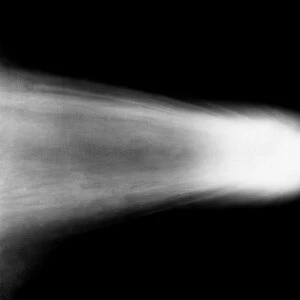 HALLEYs COMET, 1910. The head of Halleys Comet. Photographed by the Mount Wilson Observatory