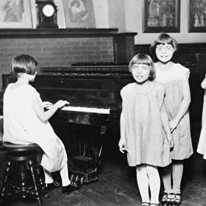 HULL HOUSE: MUSIC SCHOOL. Music school students at Hull House, Chicago, Illinois