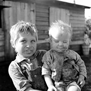 MIGRANT CHILDREN, 1939. Impovished migrant workers children in Belle Glade, Florida