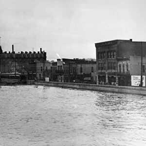 MISSISSIPPI FLOOD, 1927. A view of the waterfront in Cairo, Illinois, at the confluence