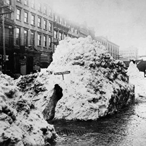 NEW YORK: BLIZZARD OF 1888. 14th Street between 5th and 6th Avenues, looking west
