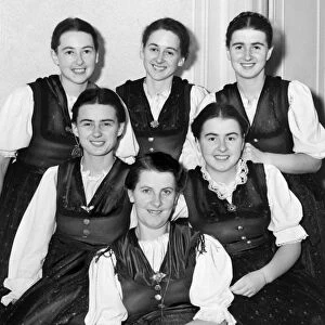 TRAPP FAMILY, 1940. Maria von Trapp (center) with five of her daughters. Front row