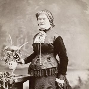WOMENs FASHION, 1880s. Original cabinet photograph of Mrs. Robert Boal of Peoria