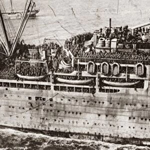 WORLD WAR I: RETURN HOME. The Leviathan crowded with 10, 000 men of the 27th division