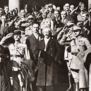 WORLD WAR I: SALUTING. Ignacy Jan Paderewski and allied sympathizers outside New