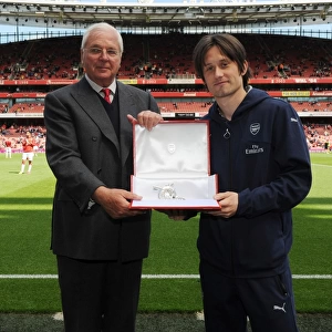 Arsenal Bids Farewell to Rosicky: Silver Cannon Ceremony vs Aston Villa