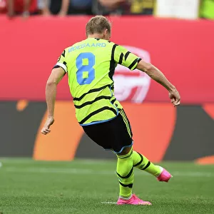 Arsenal vs Manchester United: Martin Odegaard Scores Penalty in Pre-Season Clash at MetLife Stadium, 2023