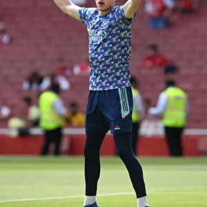 Arsenal's Aaron Ramsdale Gears Up for Arsenal v Everton Showdown (Premier League, 2021-22)