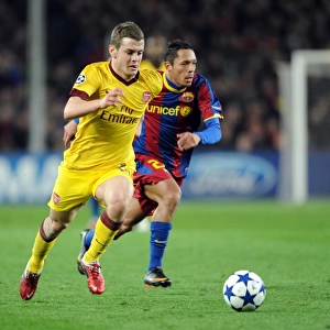 Jack WIlshere (Arsenal) Adriano (Barcelona). Barcelona 3: 1 Arsenal. UEFA Champions League