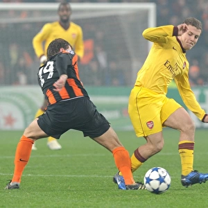 Jack Wilshere vs Olexiy Gai: Shakhtar Donetsk Edge Arsenal 2:1 in UEFA Champions League Group H